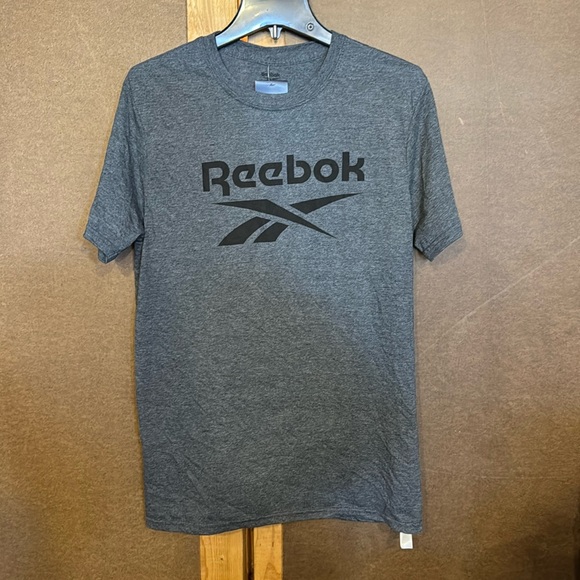 Reebok Men’s Medium Grey T-Shirt NWT - Picture 1 of 1